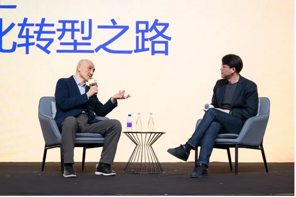 让 AI 做 AI 擅长的事，让人更像人